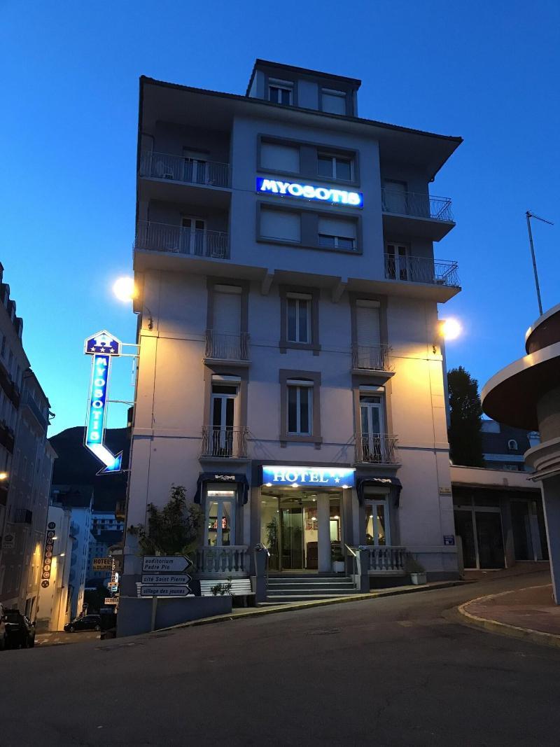 Hotel Myosotis Lourdes Buitenkant foto