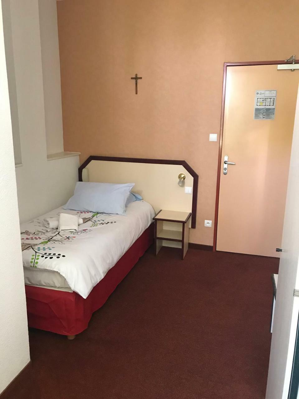 Hotel Myosotis Lourdes Buitenkant foto