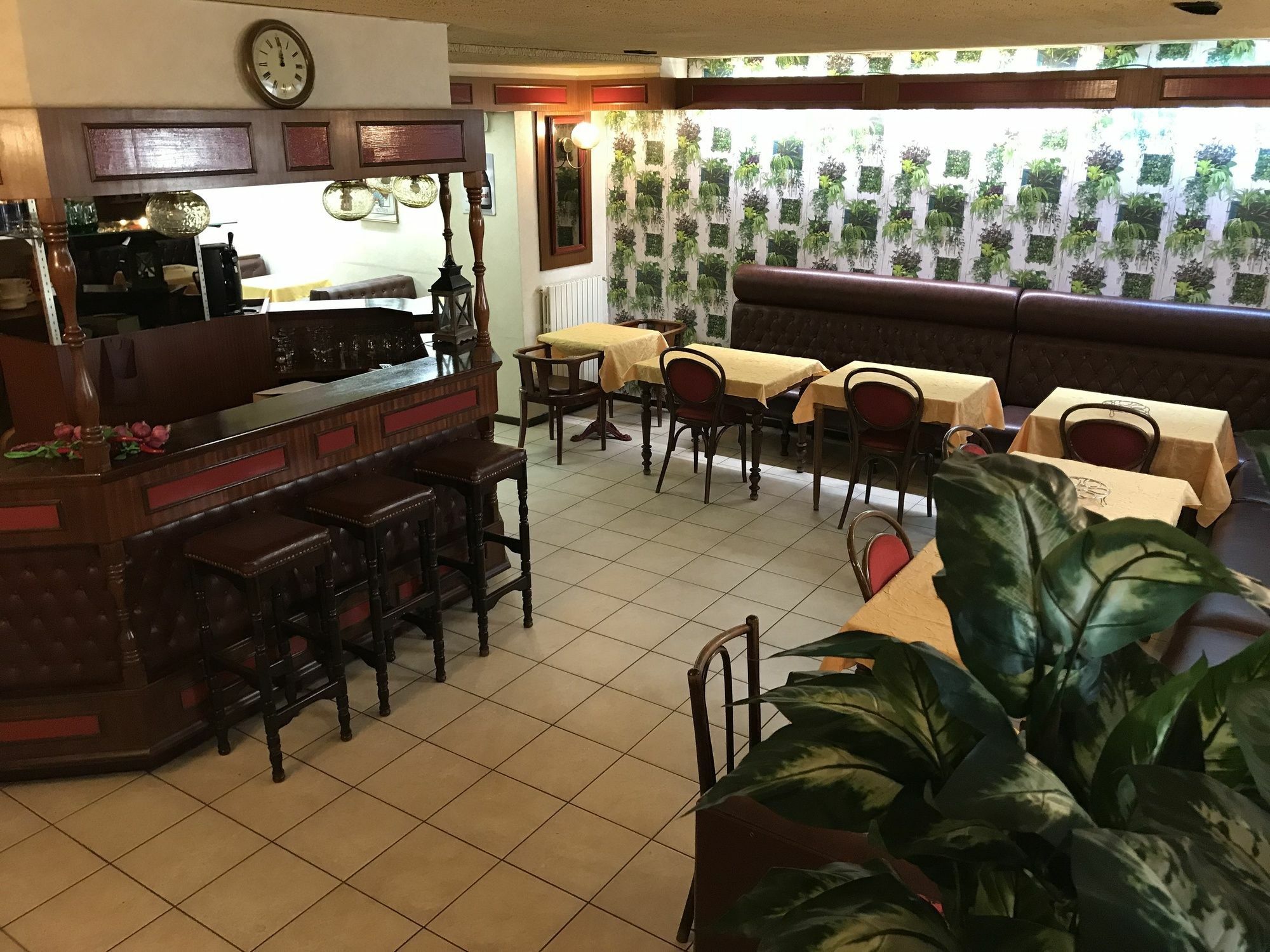 Hotel Myosotis Lourdes Buitenkant foto
